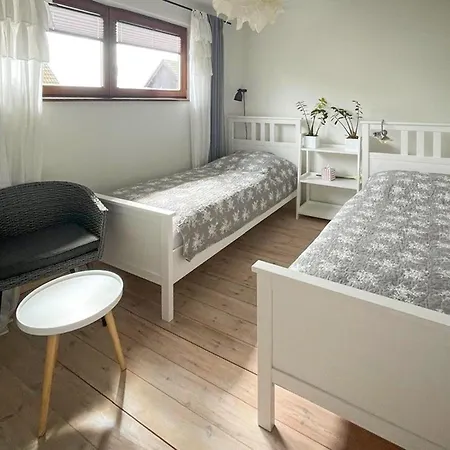 Vakantiehuis Lovely In With Wifi