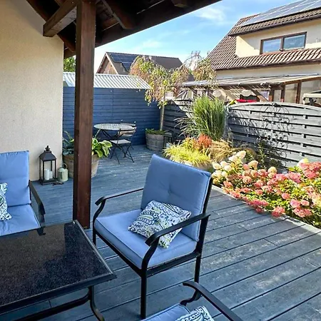 Vakantiehuis Lovely In With Wifi *